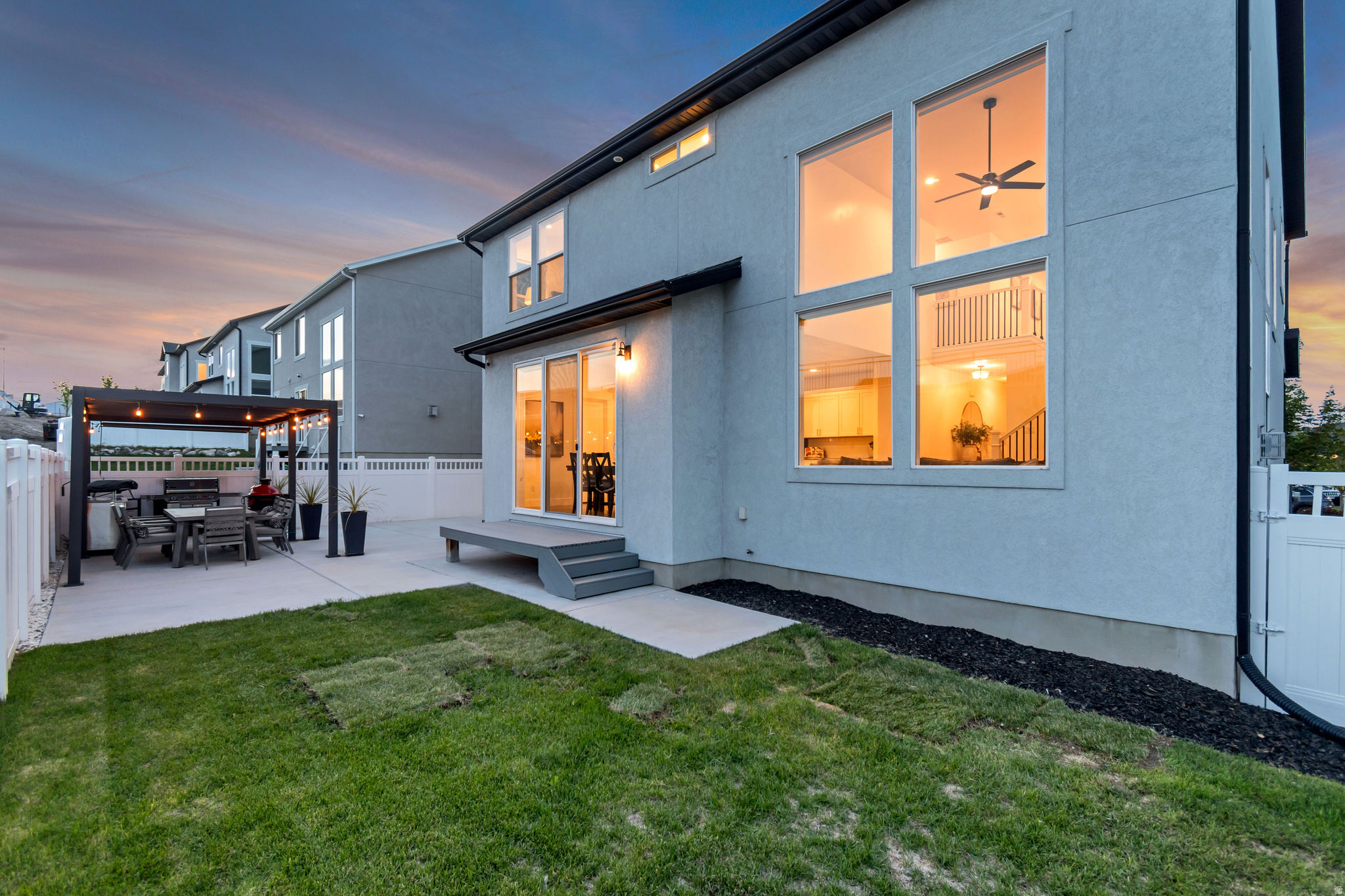 MOUNTAIN RIDGE - Residential