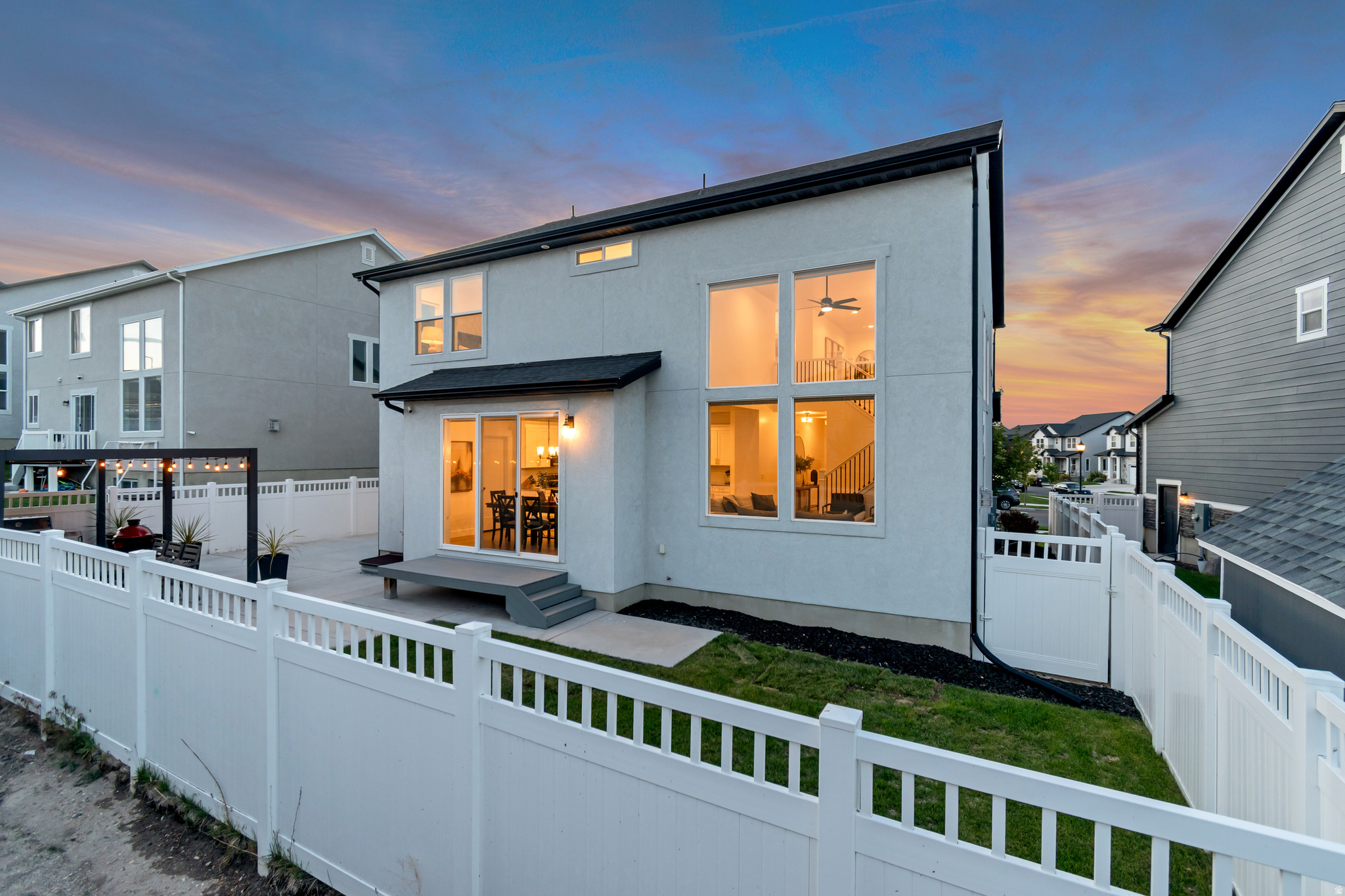MOUNTAIN RIDGE - Residential