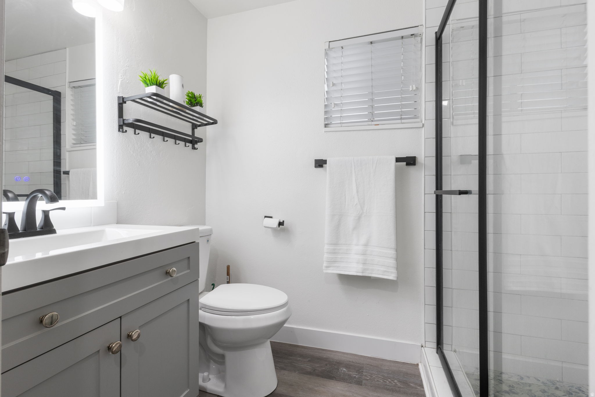 WOOD POINT CONDO - Residential