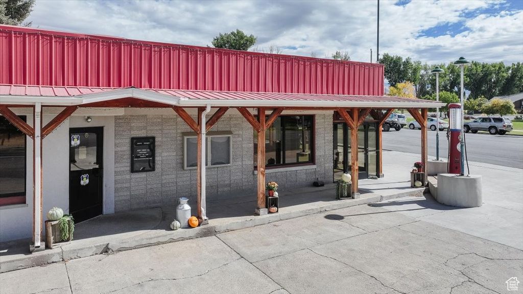 Photo of 8990 S 0200 W, Paradise, UT 84328 (MLS # 2115837)