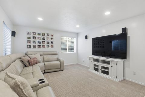 Tiny photo for 1215 S CAVE HOLLOW LN E, Farmington, UT 84025 (MLS # 2154084)
