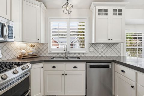 Tiny photo for 1215 S CAVE HOLLOW LN E, Farmington, UT 84025 (MLS # 2154084)