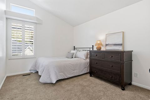 Tiny photo for 1215 S CAVE HOLLOW LN E, Farmington, UT 84025 (MLS # 2154084)