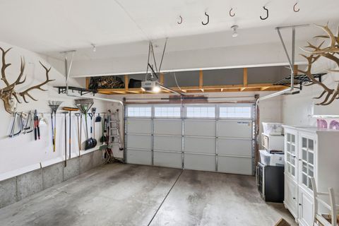 Tiny photo for 1215 S CAVE HOLLOW LN E, Farmington, UT 84025 (MLS # 2154084)