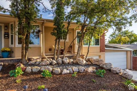 Tiny photo for 3000 E MORGAN DR S, Holladay, UT 84124 (MLS # 2189950)