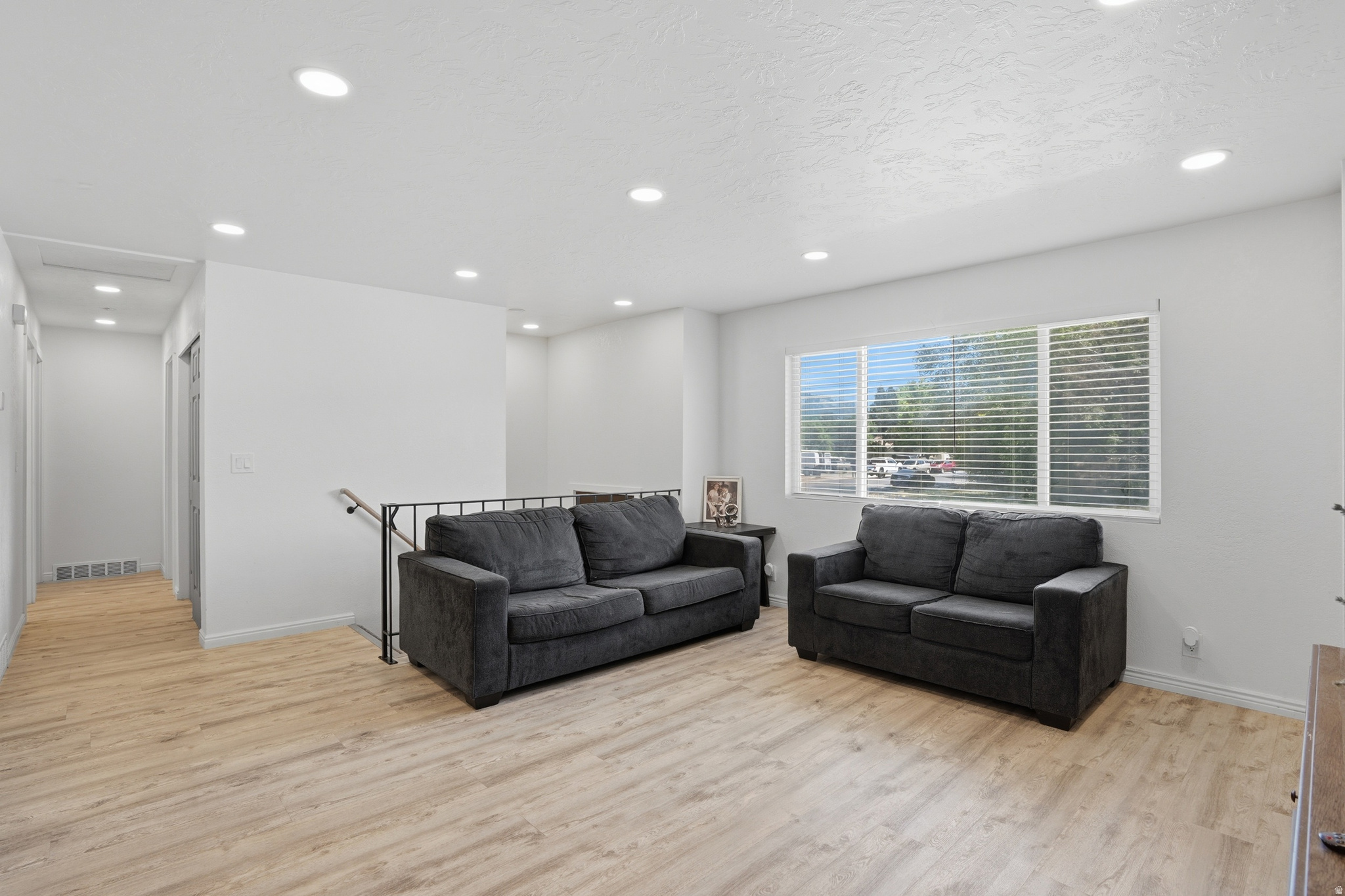 SOUTHTHERN ACRES - Residential