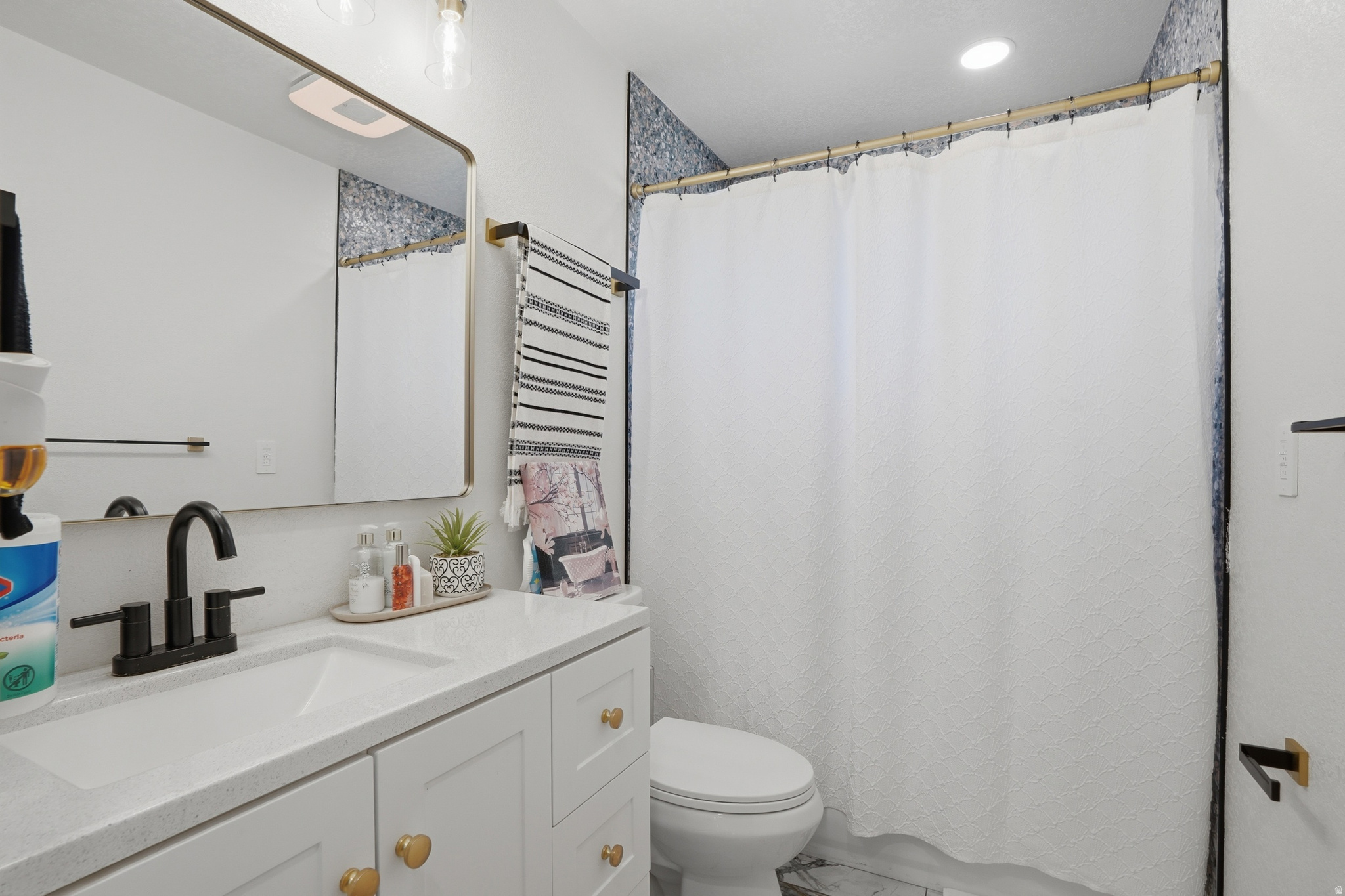 SOUTHTHERN ACRES - Residential