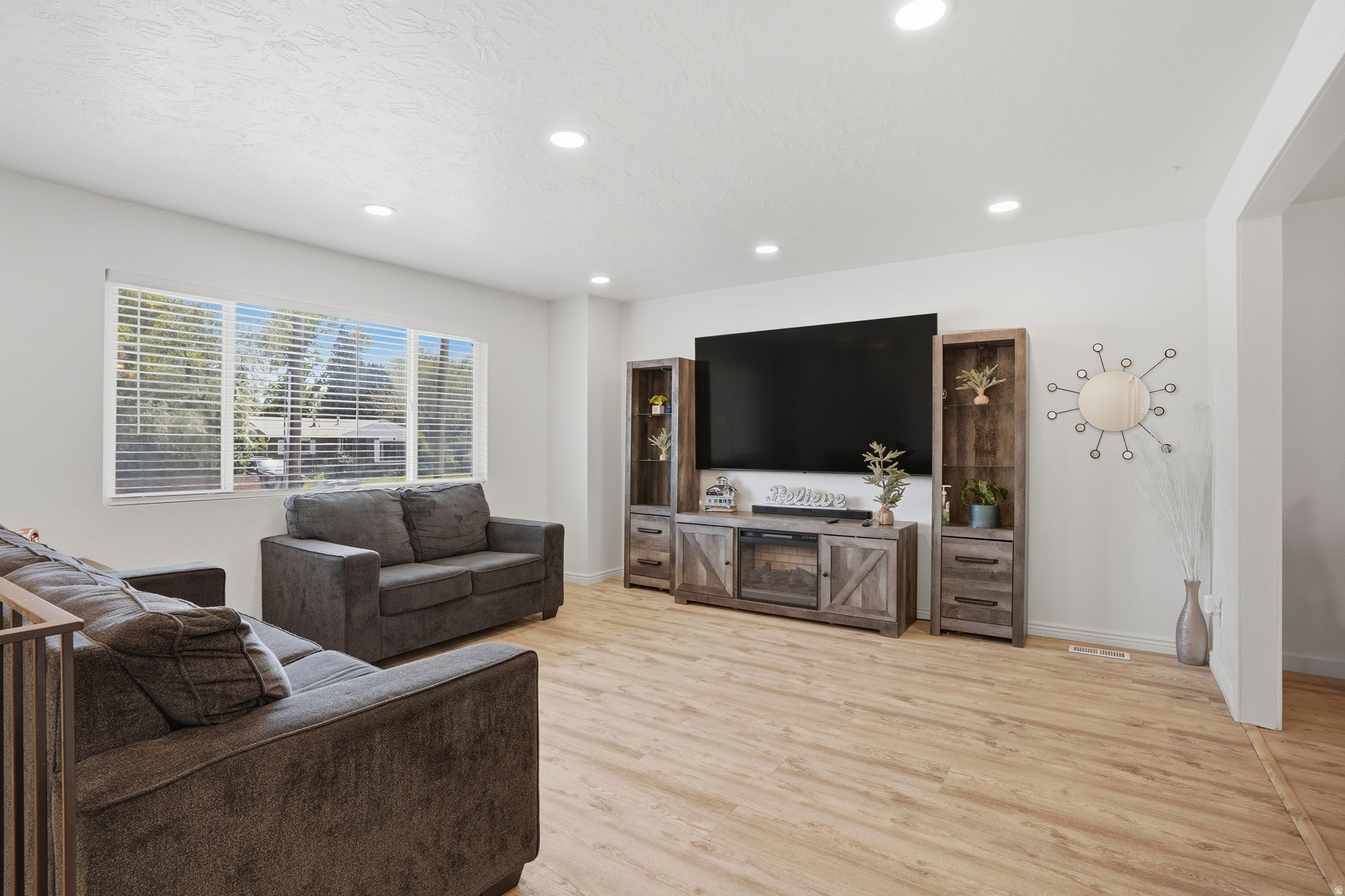 SOUTHTHERN ACRES - Residential
