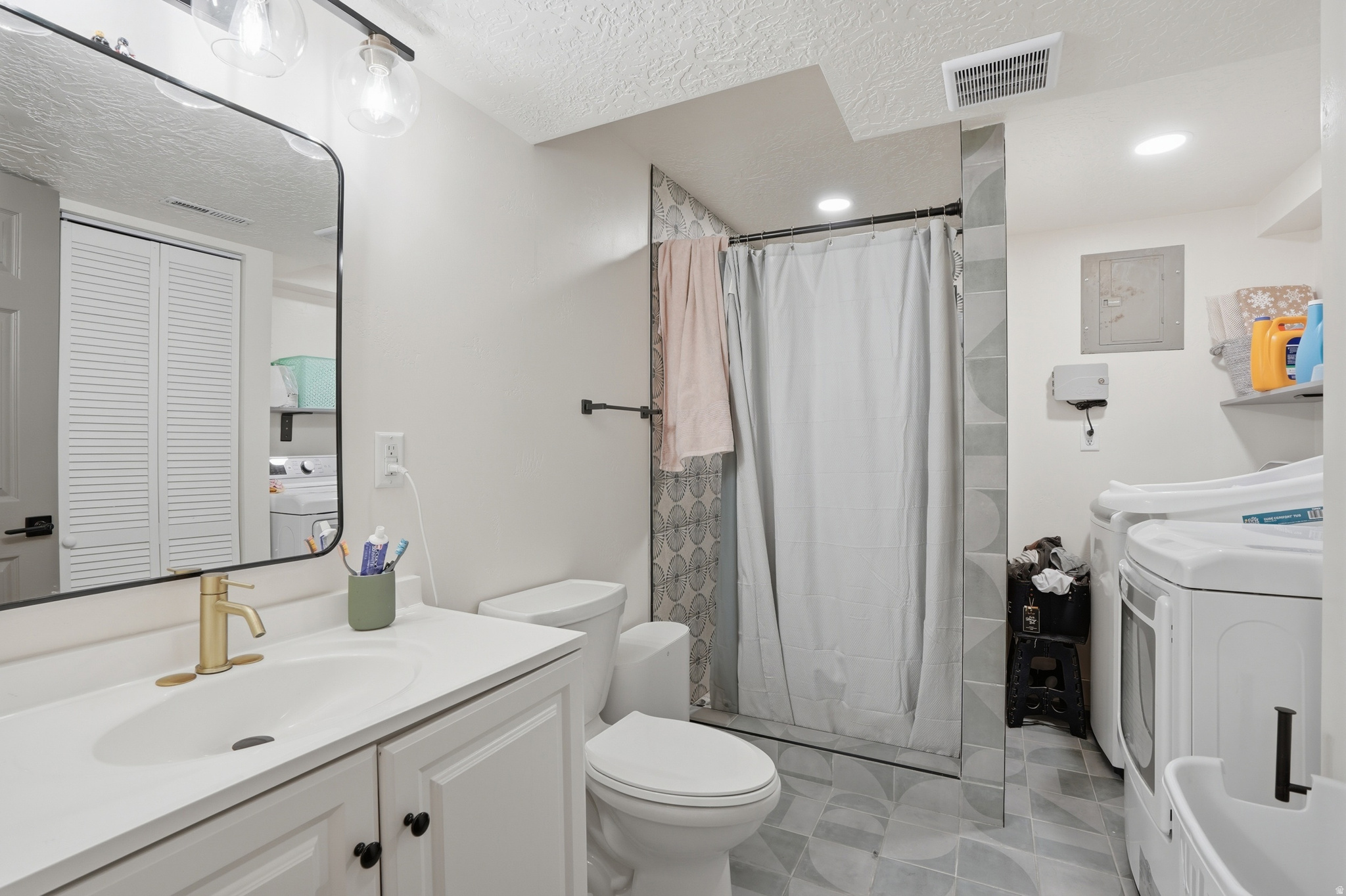 SOUTHTHERN ACRES - Residential