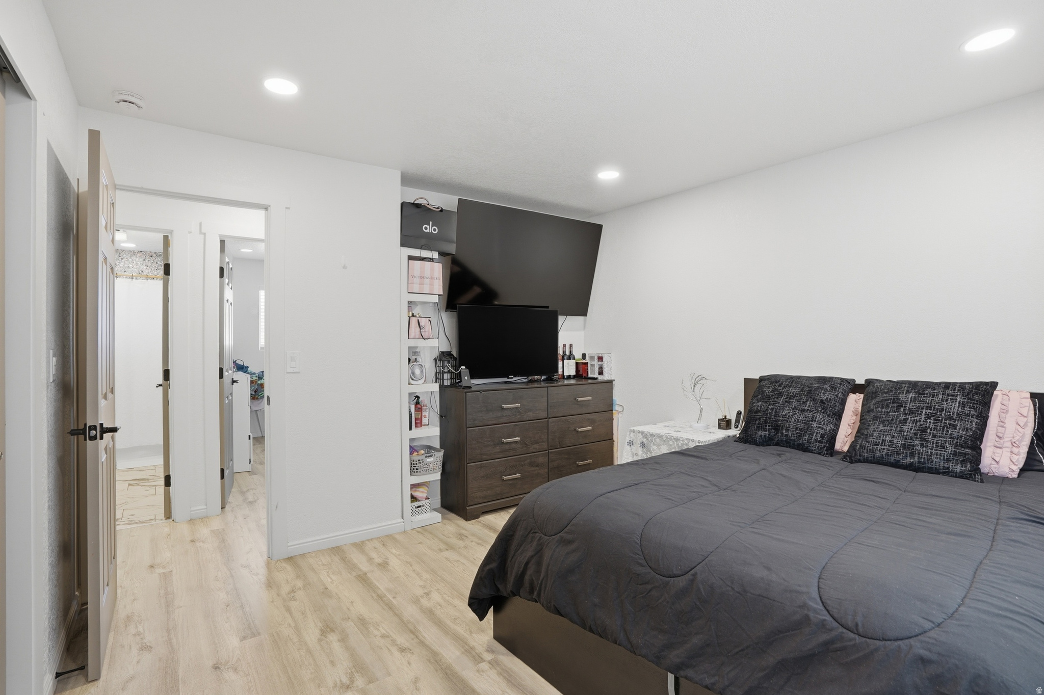 SOUTHTHERN ACRES - Residential