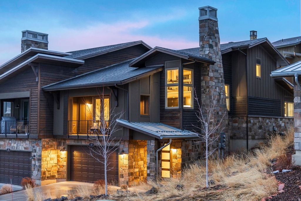 Photo of 409 E OVERLOOK LOOP, Hideout, UT 84036 (MLS # 2137165)