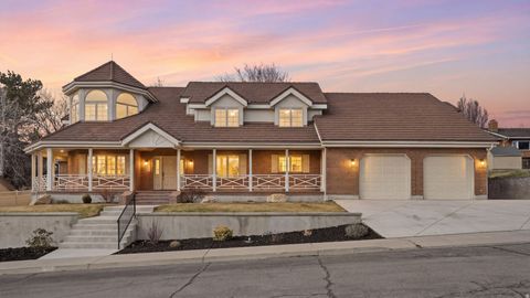 Photo of 150 W WESTVIEW CIR, Orem, UT 84058 (MLS # 2142323)