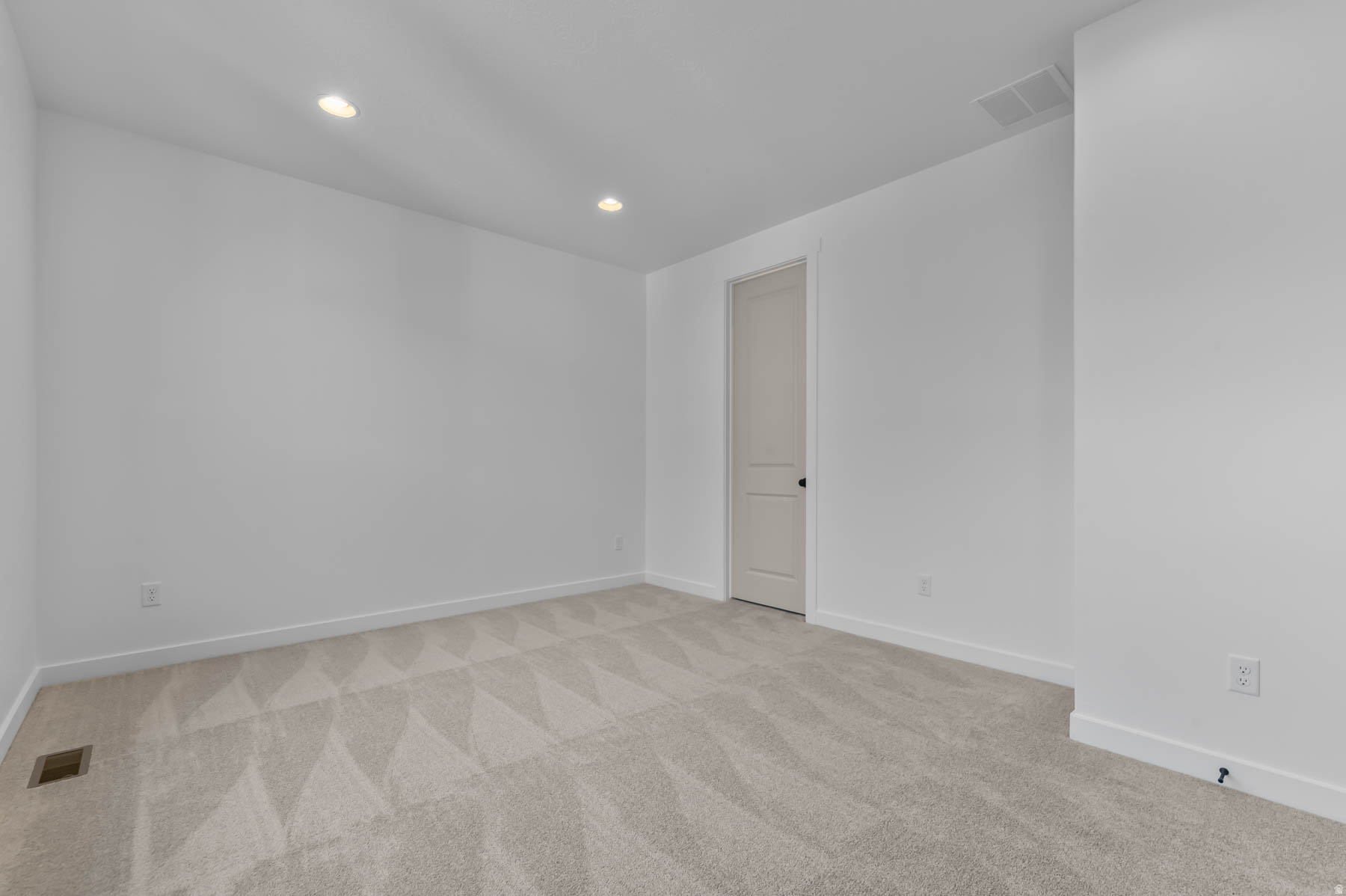 HOLBROOK E VILLAS 607 - Residential