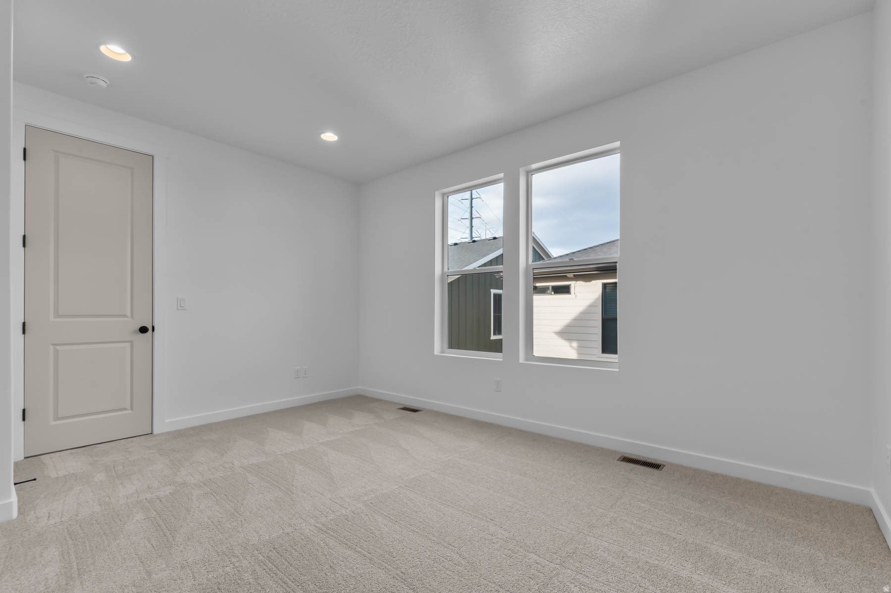 HOLBROOK E VILLAS 607 - Residential