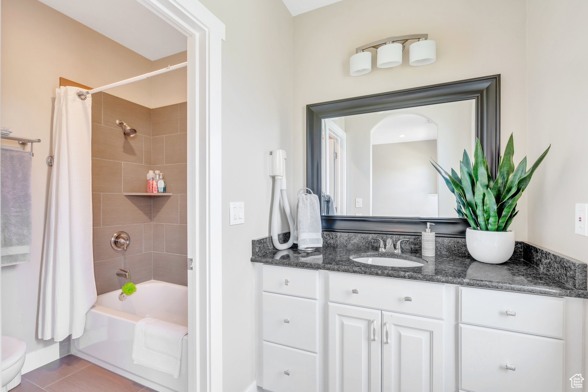 HARVEST MEADOWS - Residential