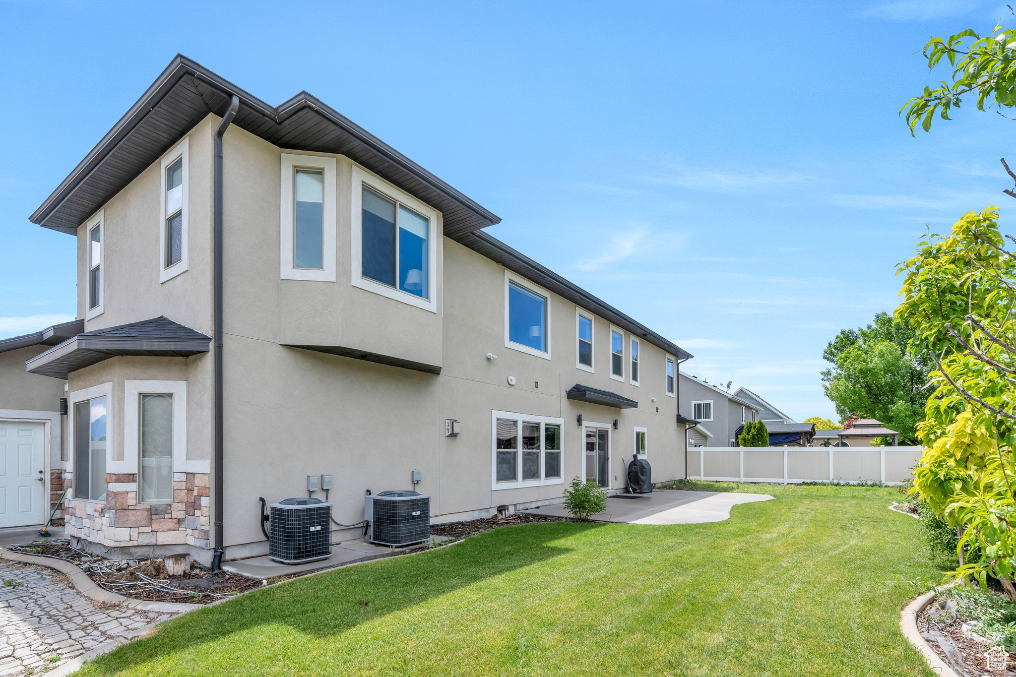 HARVEST MEADOWS - Residential