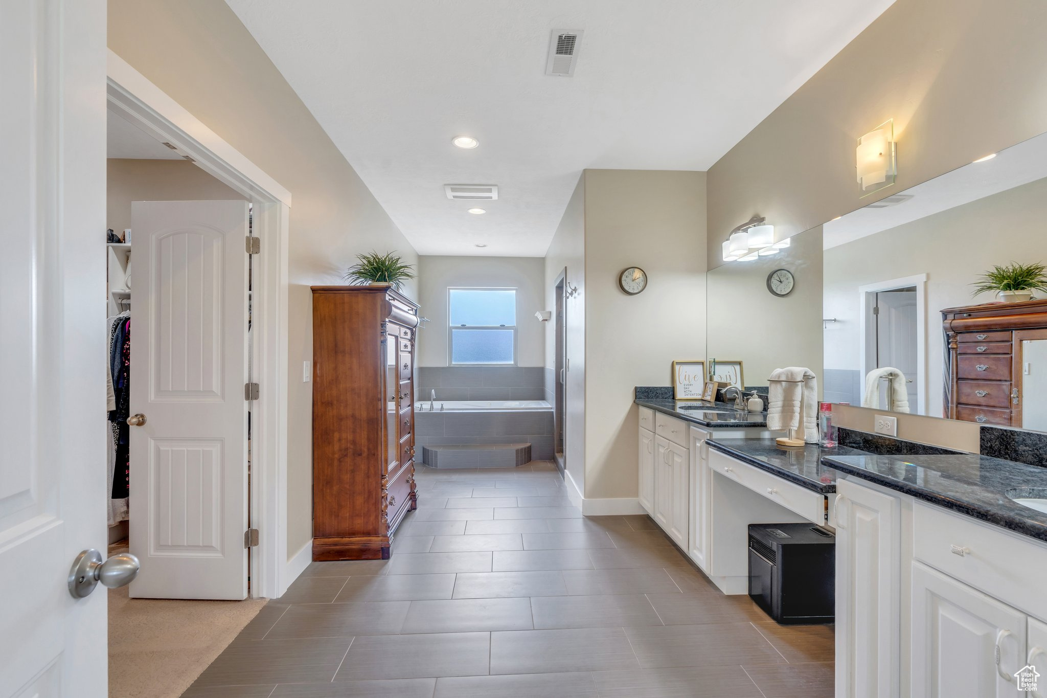 HARVEST MEADOWS - Residential