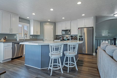 Tiny photo for 787 W 2000 N, West Bountiful, UT 84087 (MLS # 2171194)