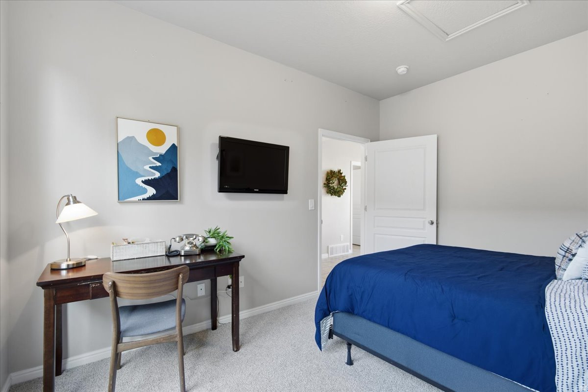 THE GARDENS AT IVORY RIDGE - Residential