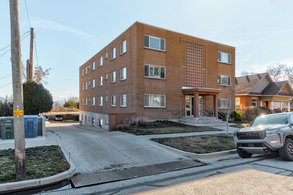 Photo of 830 6TH AVE #8, Salt Lake City, UT 84103 (MLS # 2140033)