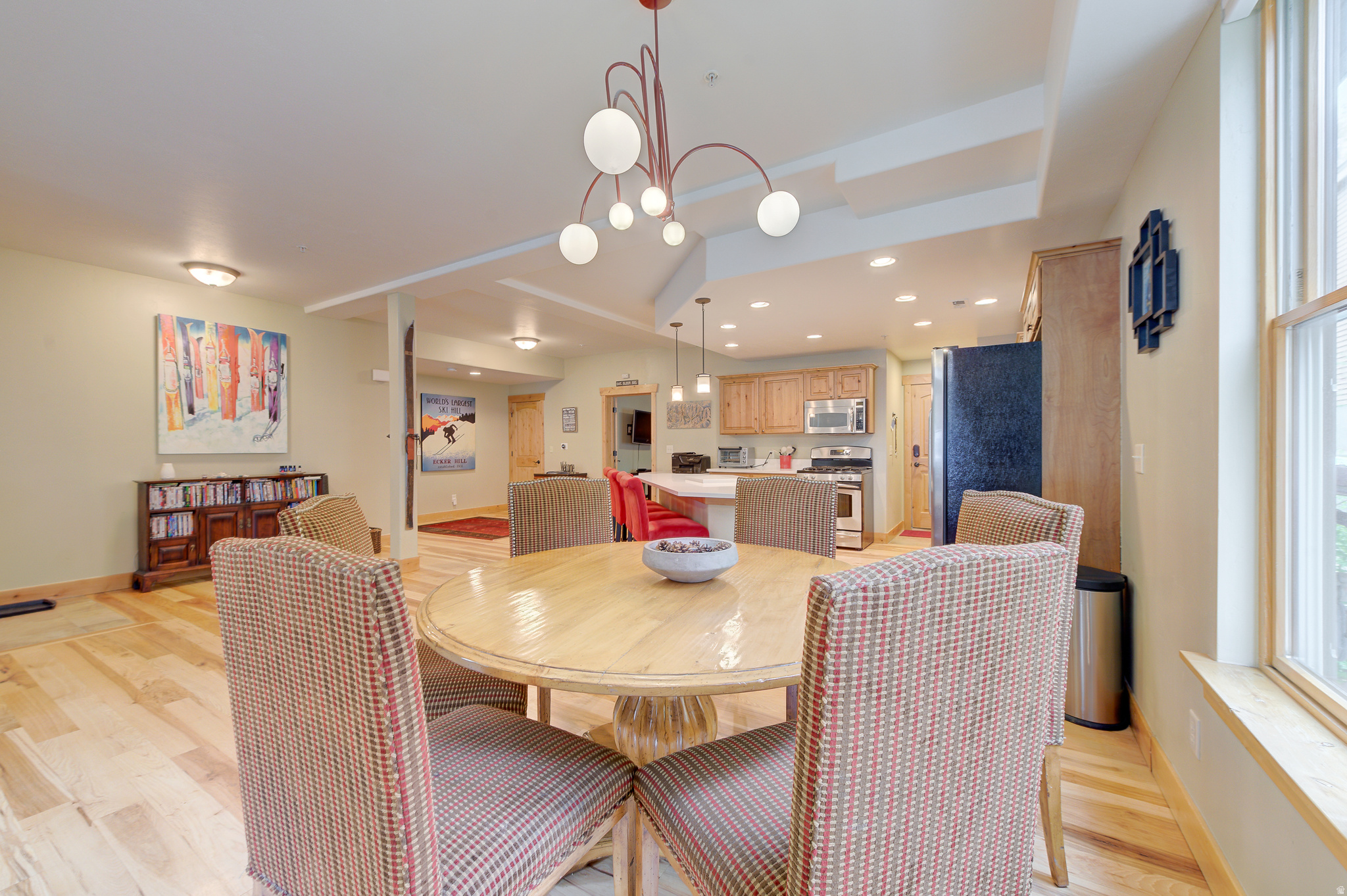 MOOSE LODGE - Residential