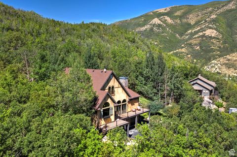 Tiny photo for 4436 E KENBRIDGE CT. Ct, Salt Lake City, UT 84108 (MLS # 2104781)