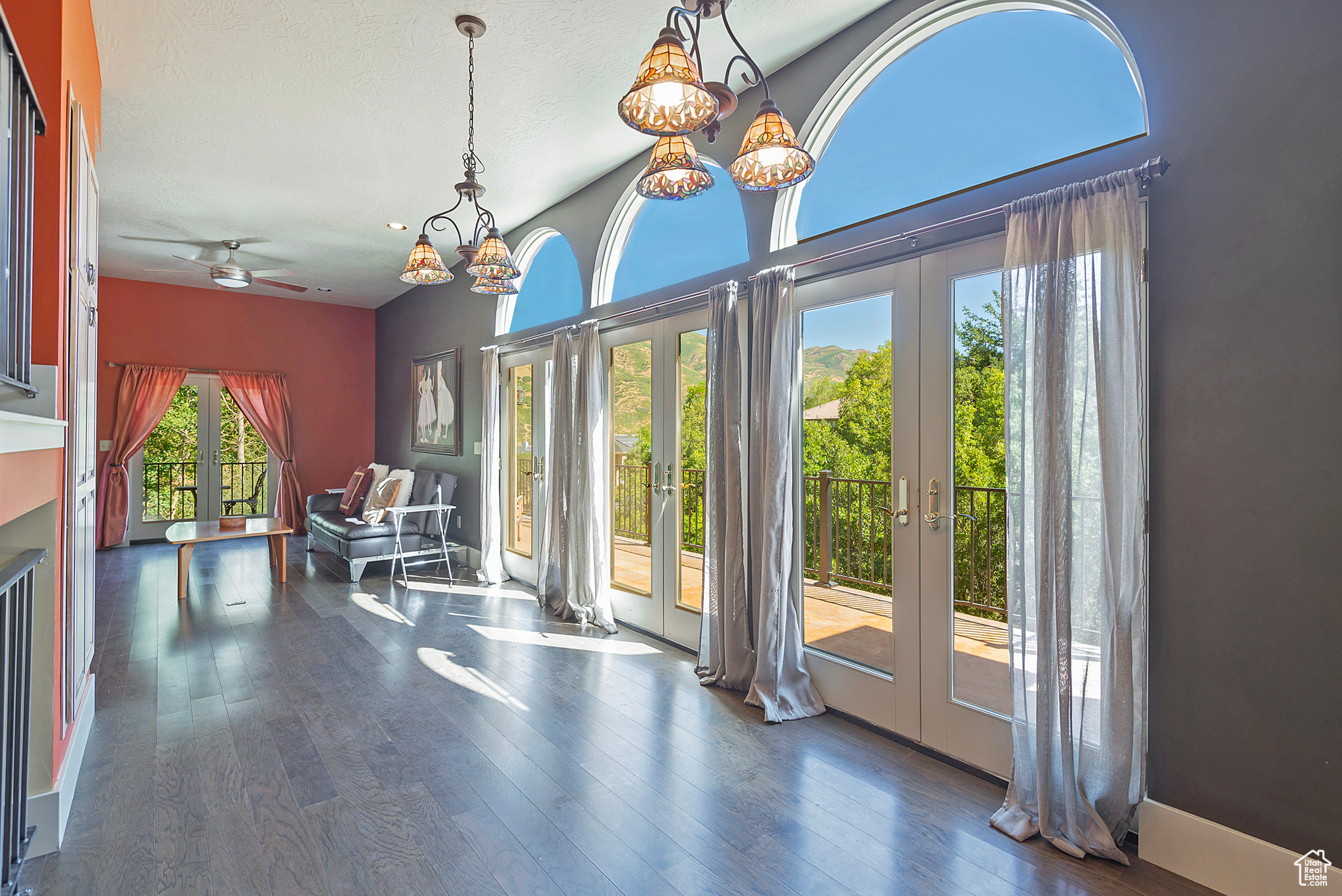 EMIGRATION PLACE - Residential