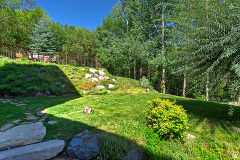 Tiny photo for 4436 E KENBRIDGE CT. Ct, Salt Lake City, UT 84108 (MLS # 2104781)