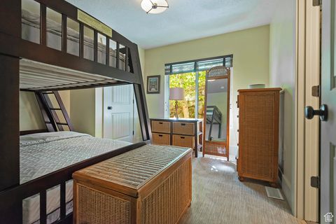 Tiny photo for 4436 E KENBRIDGE CT. Ct, Salt Lake City, UT 84108 (MLS # 2104781)