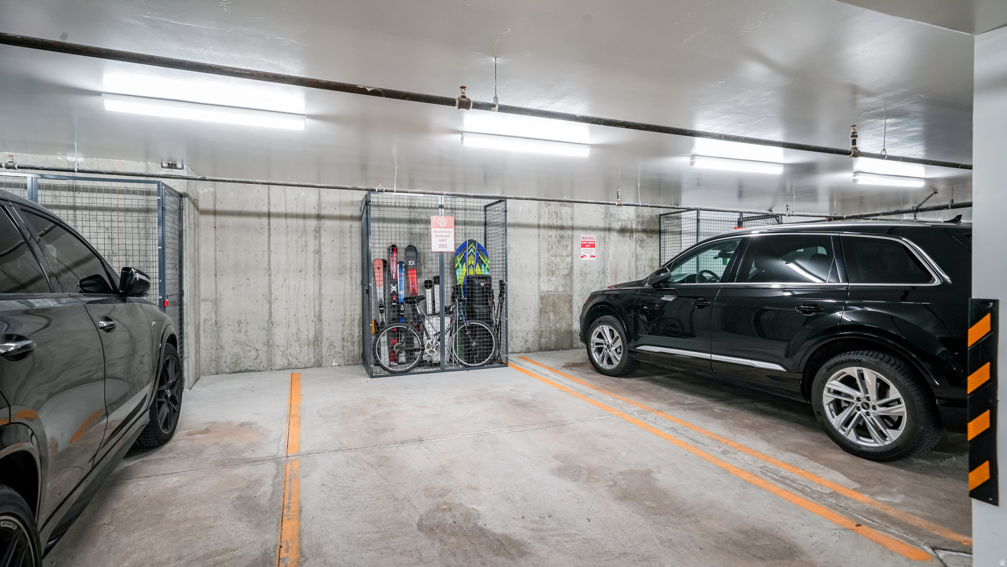 MAYFLOWER LAKESIDE - Residential