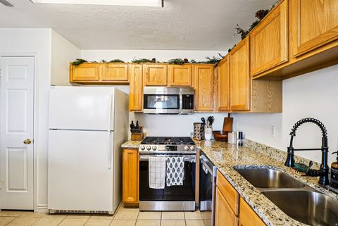 Tiny photo for 139 E WAYFIELD DR S, Draper, UT 84020 (MLS # 2127062)