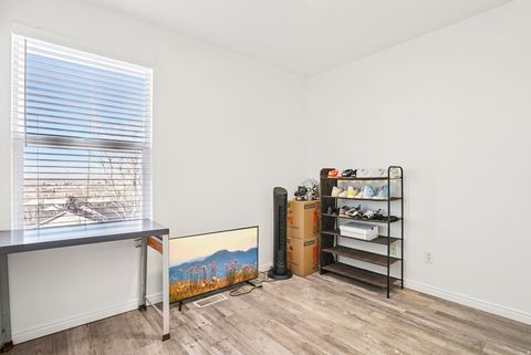 Tiny photo for 139 E WAYFIELD DR S, Draper, UT 84020 (MLS # 2127062)