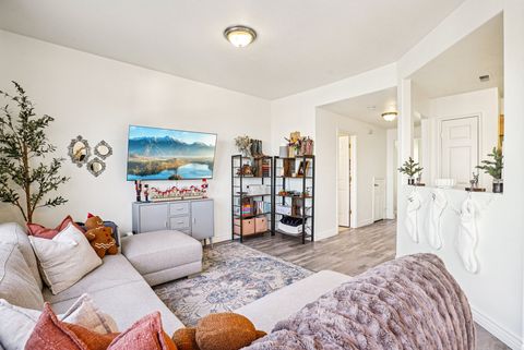 Tiny photo for 139 E WAYFIELD DR S, Draper, UT 84020 (MLS # 2127062)