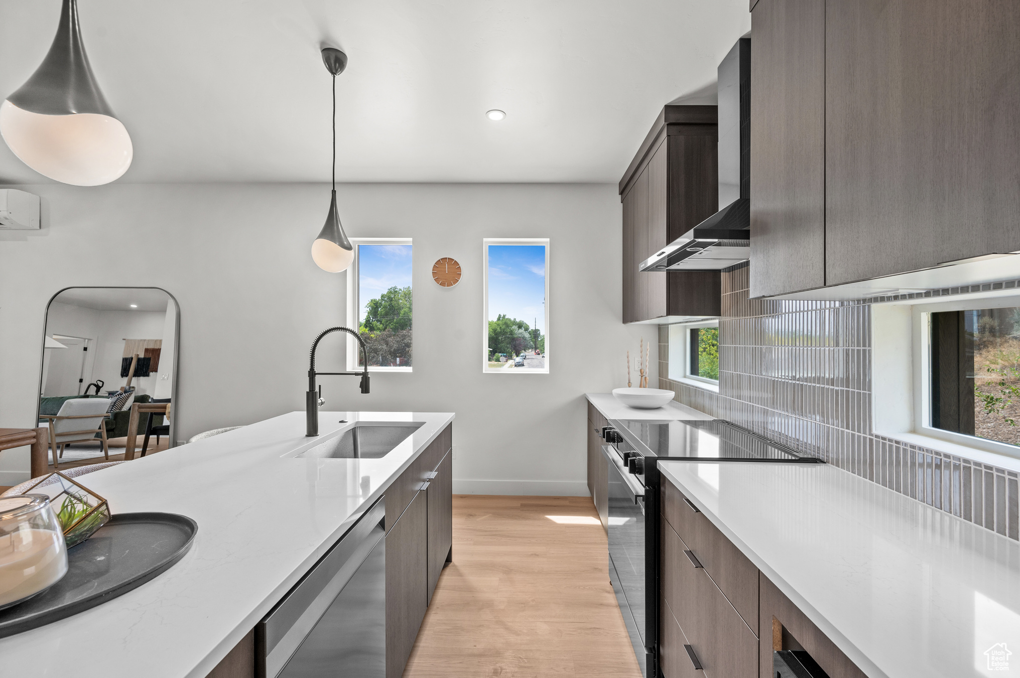 WOODLAND COMMONS - Residential