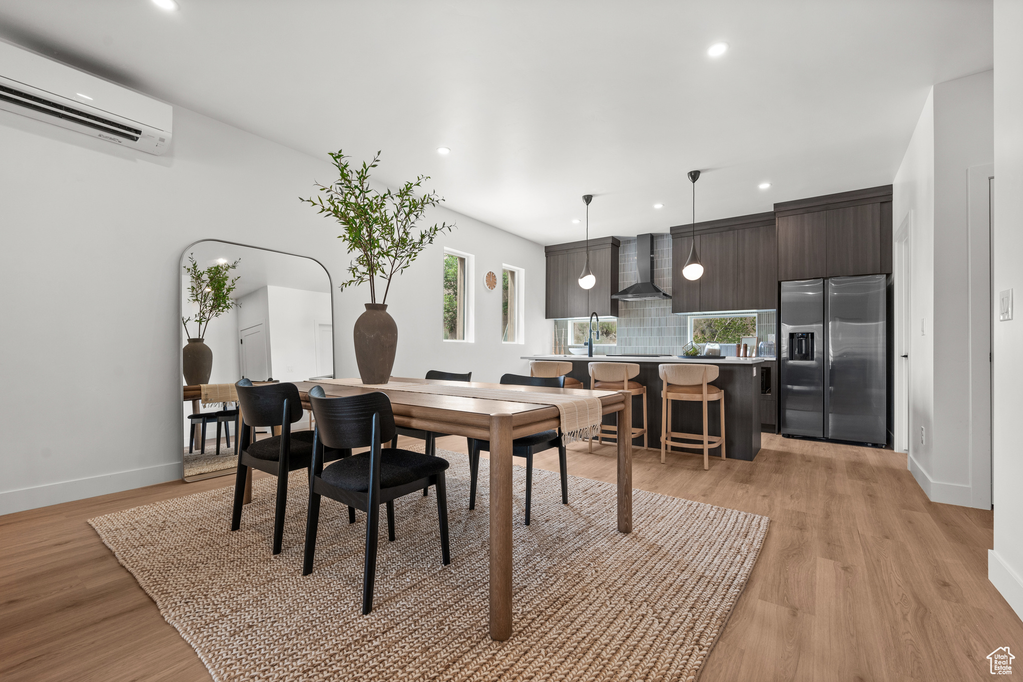 WOODLAND COMMONS - Residential