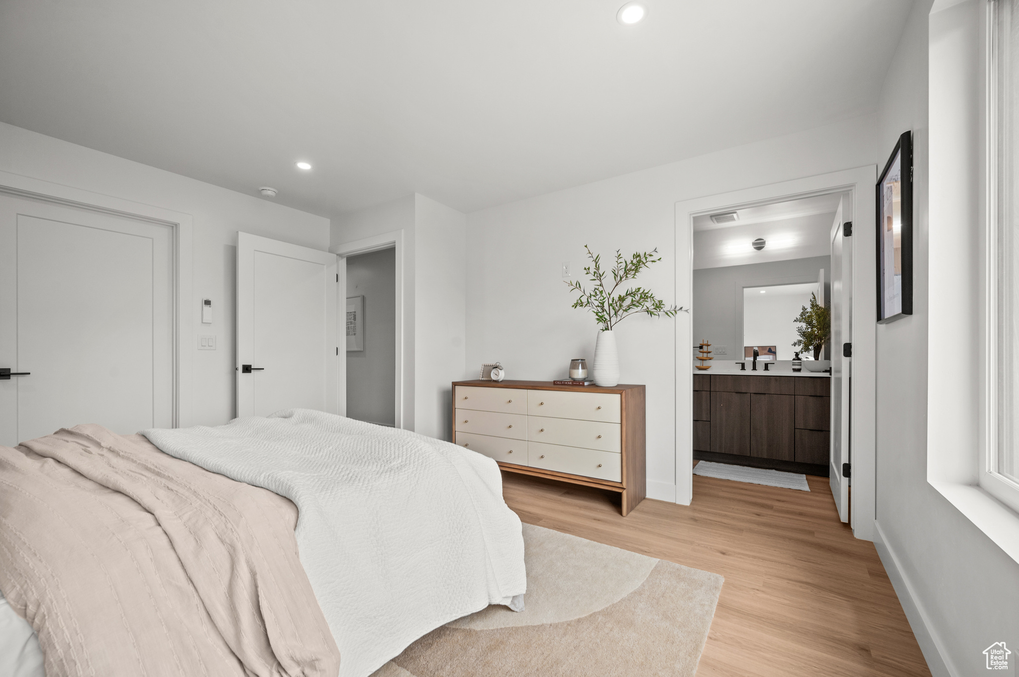 WOODLAND COMMONS - Residential