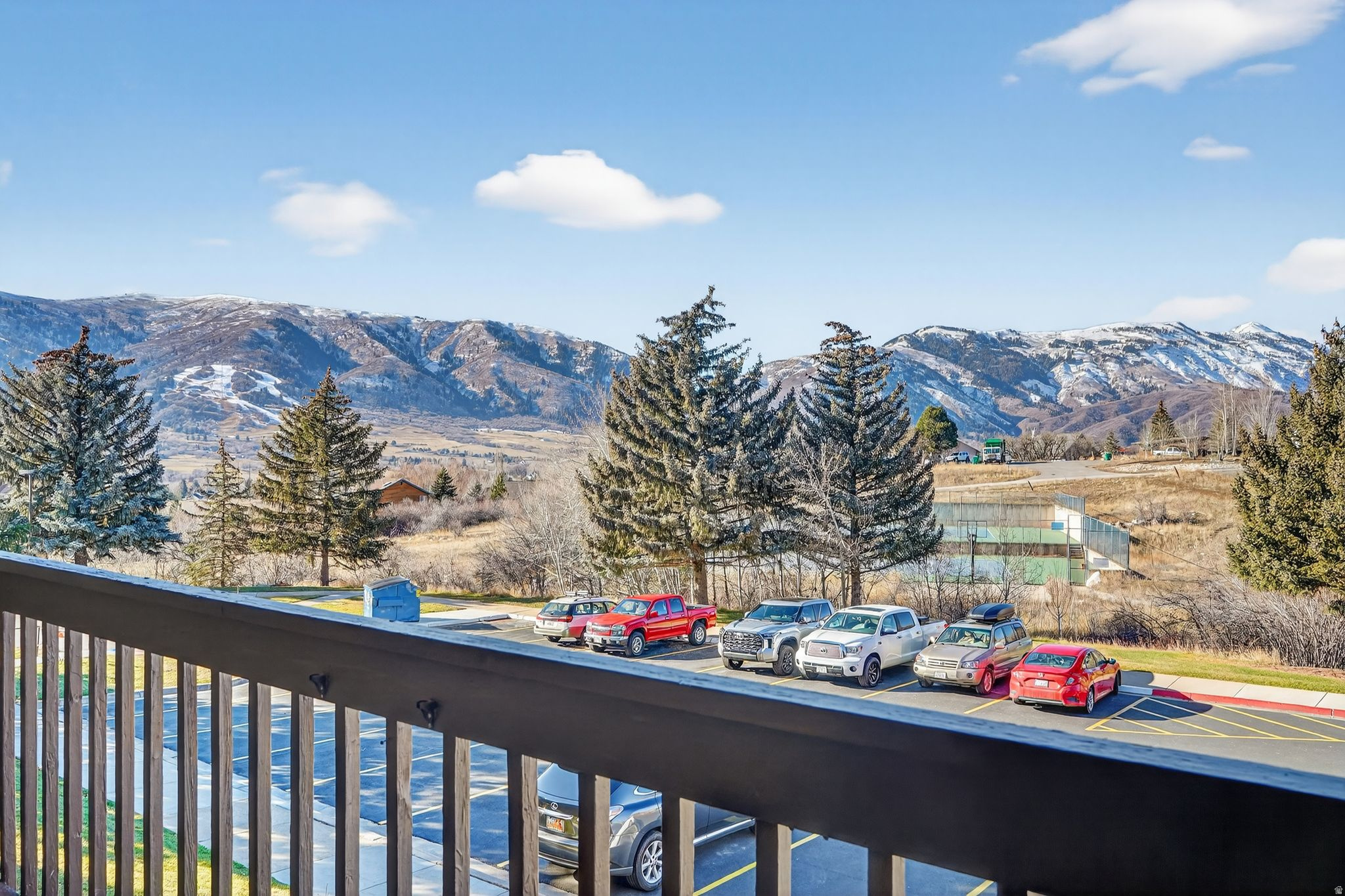 WOLF LODGE - Residential