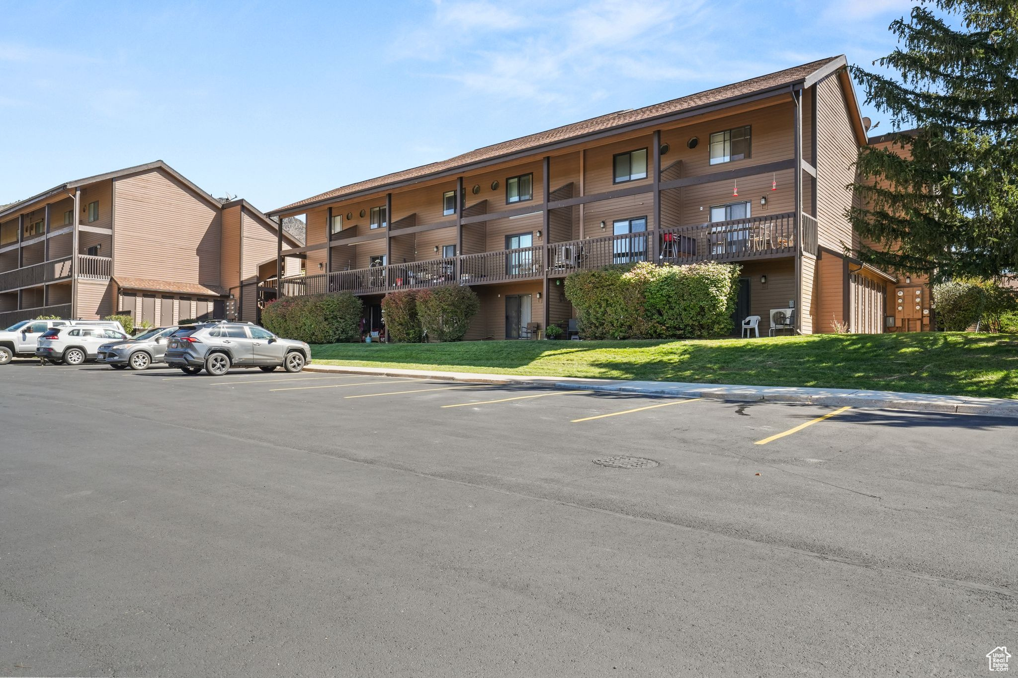 WOLF LODGE - Residential