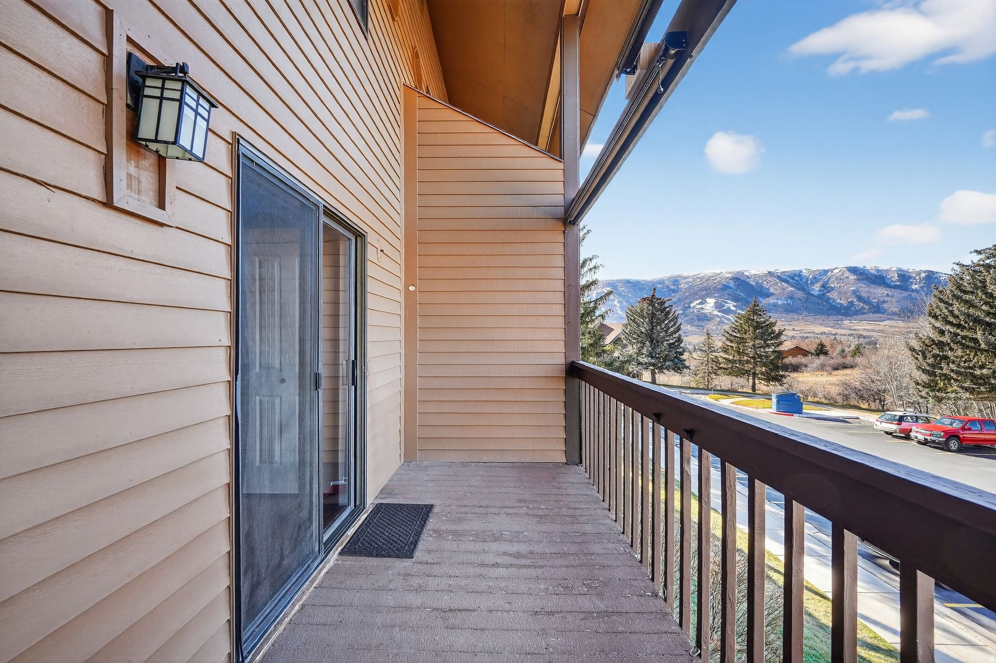 WOLF LODGE - Residential