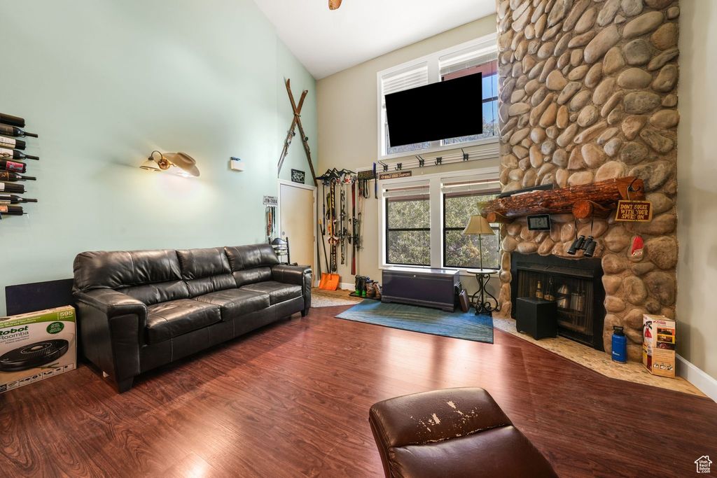 Photo of 3615 WOLF CREEK DR #709, Eden, UT 84310 (MLS # 2115190)