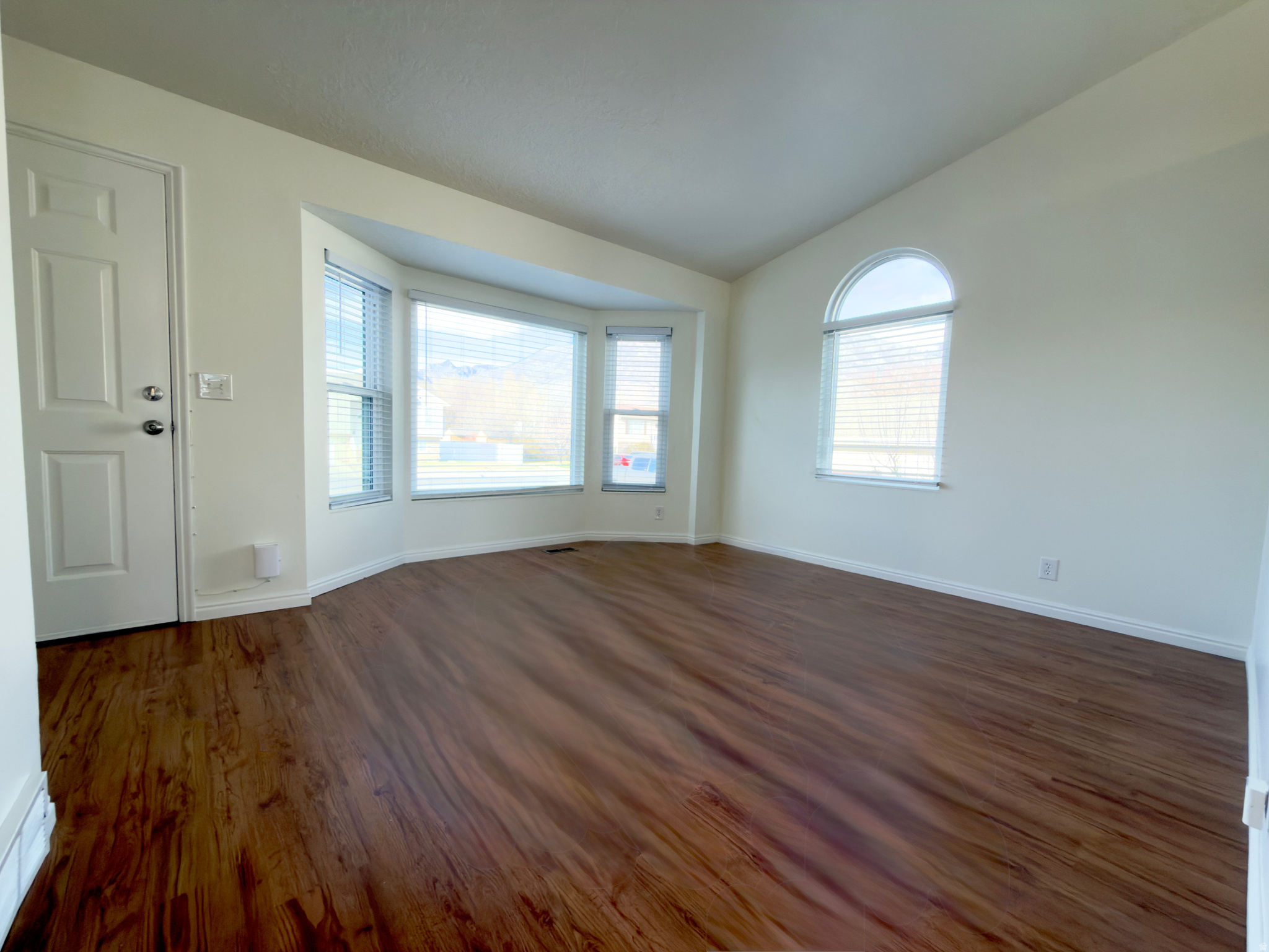 STRAWBERRY POINTE - Residential