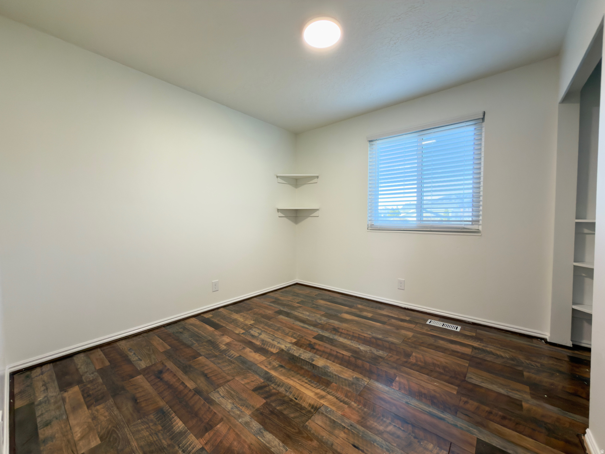 STRAWBERRY POINTE - Residential