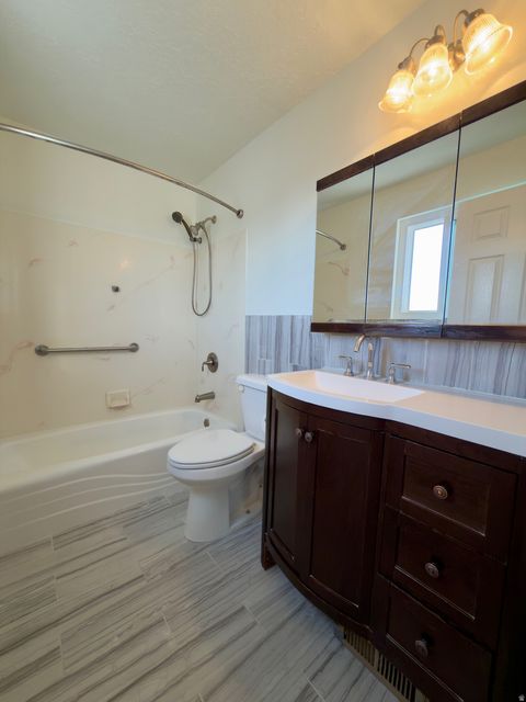 Tiny photo for 1443 W 600 N, Pleasant Grove, UT 84062 (MLS # 2142995)