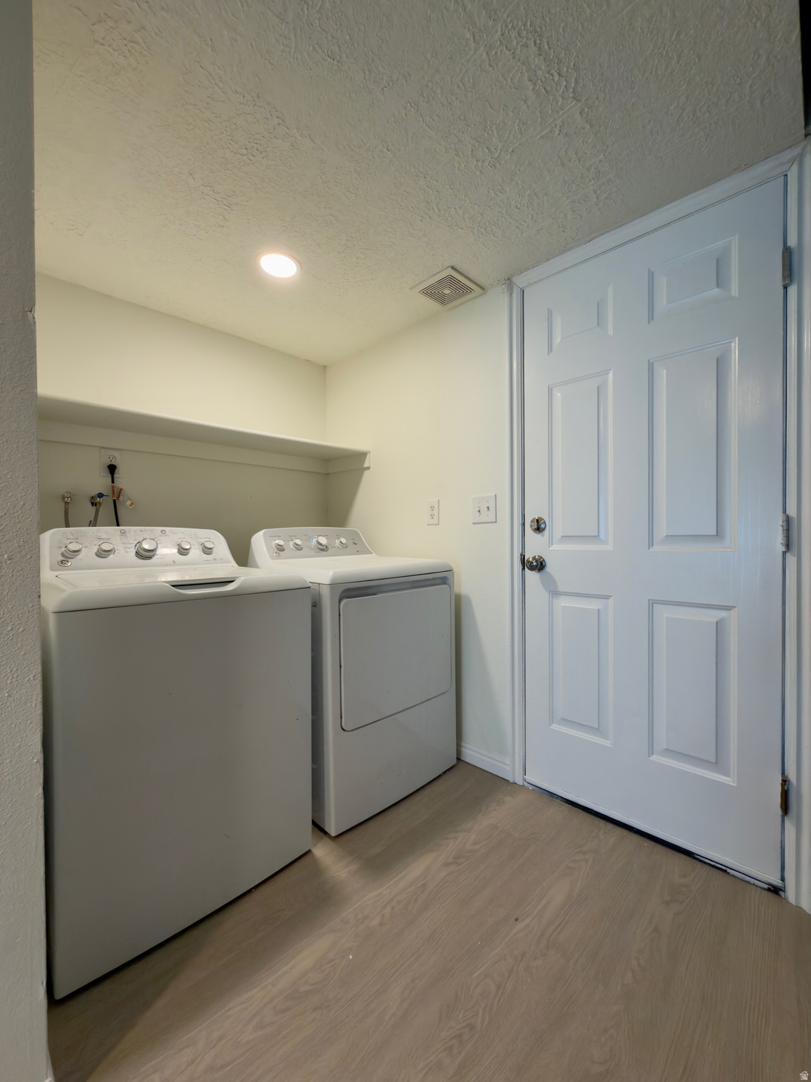 STRAWBERRY POINTE - Residential