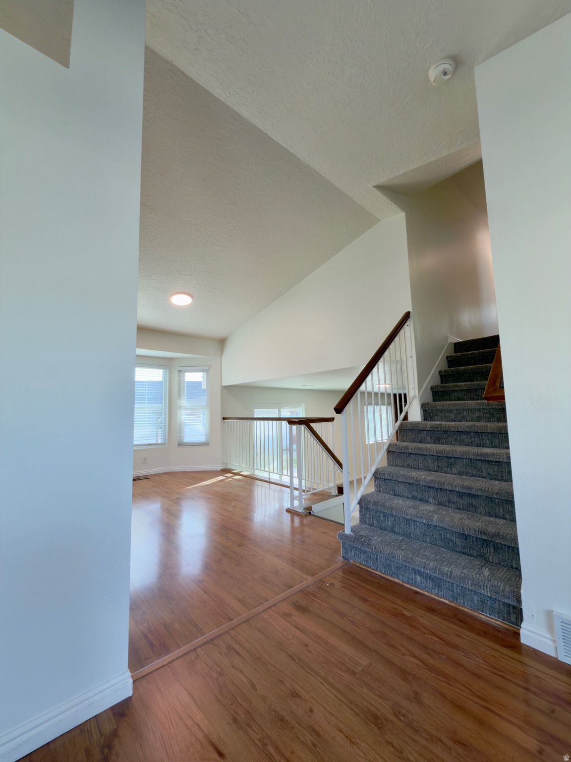 STRAWBERRY POINTE - Residential