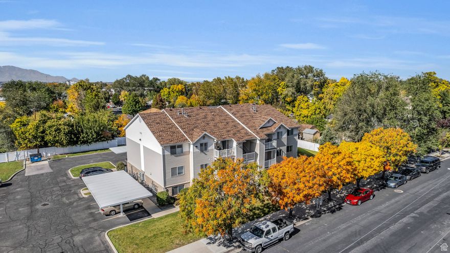 AWESOME LOCATION! Located in a nestled quiet enclave just off state street and walking distance from trax! Come see for yourself the single floor living, TWO bed, TWO bath with in unit laundry condo! Easy to show, come see it today!