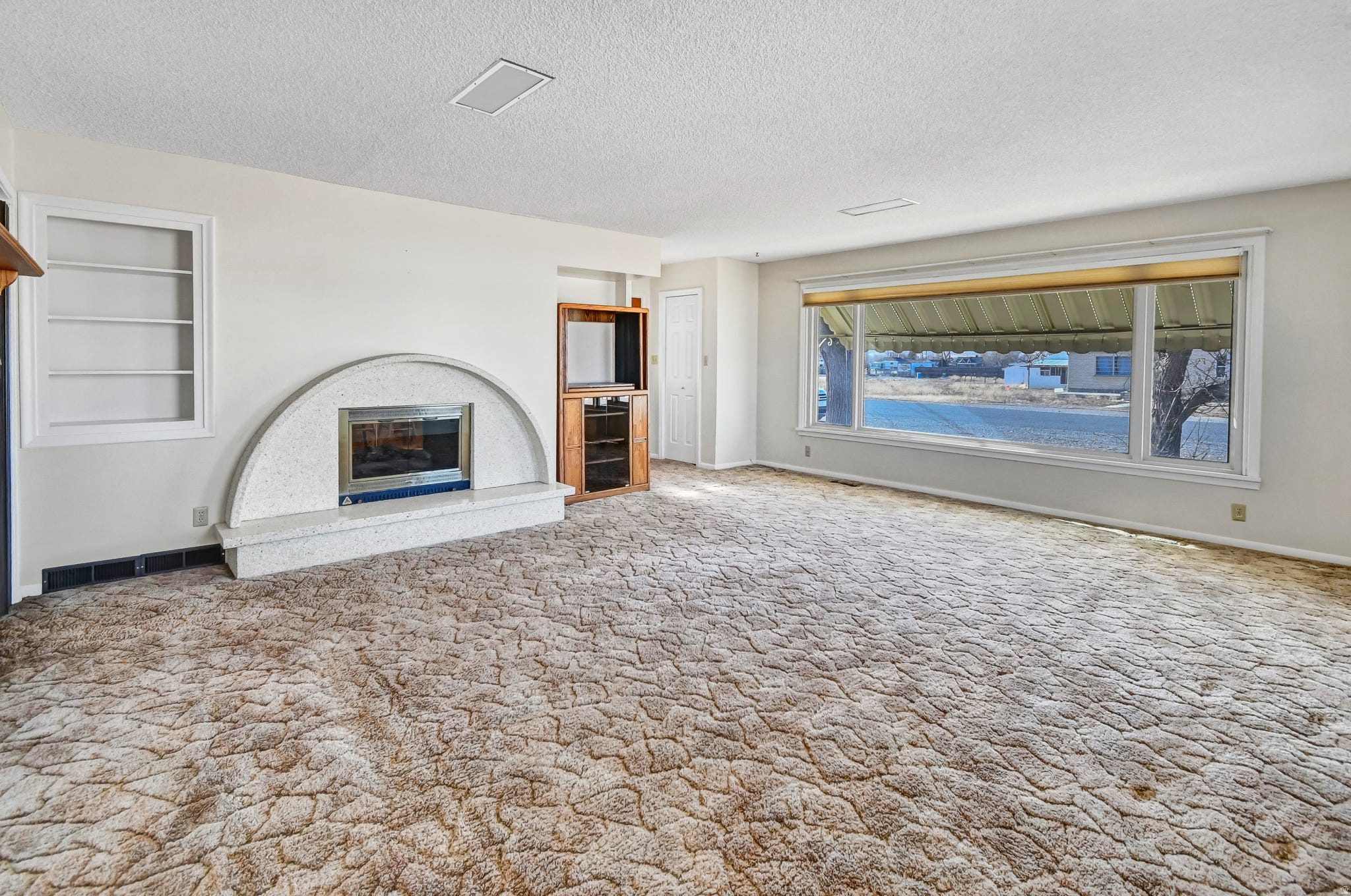 YOUNG PROPERTY - Residential