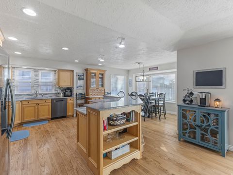 Tiny photo for 1137 W 2500 S, Syracuse, UT 84075 (MLS # 2130350)