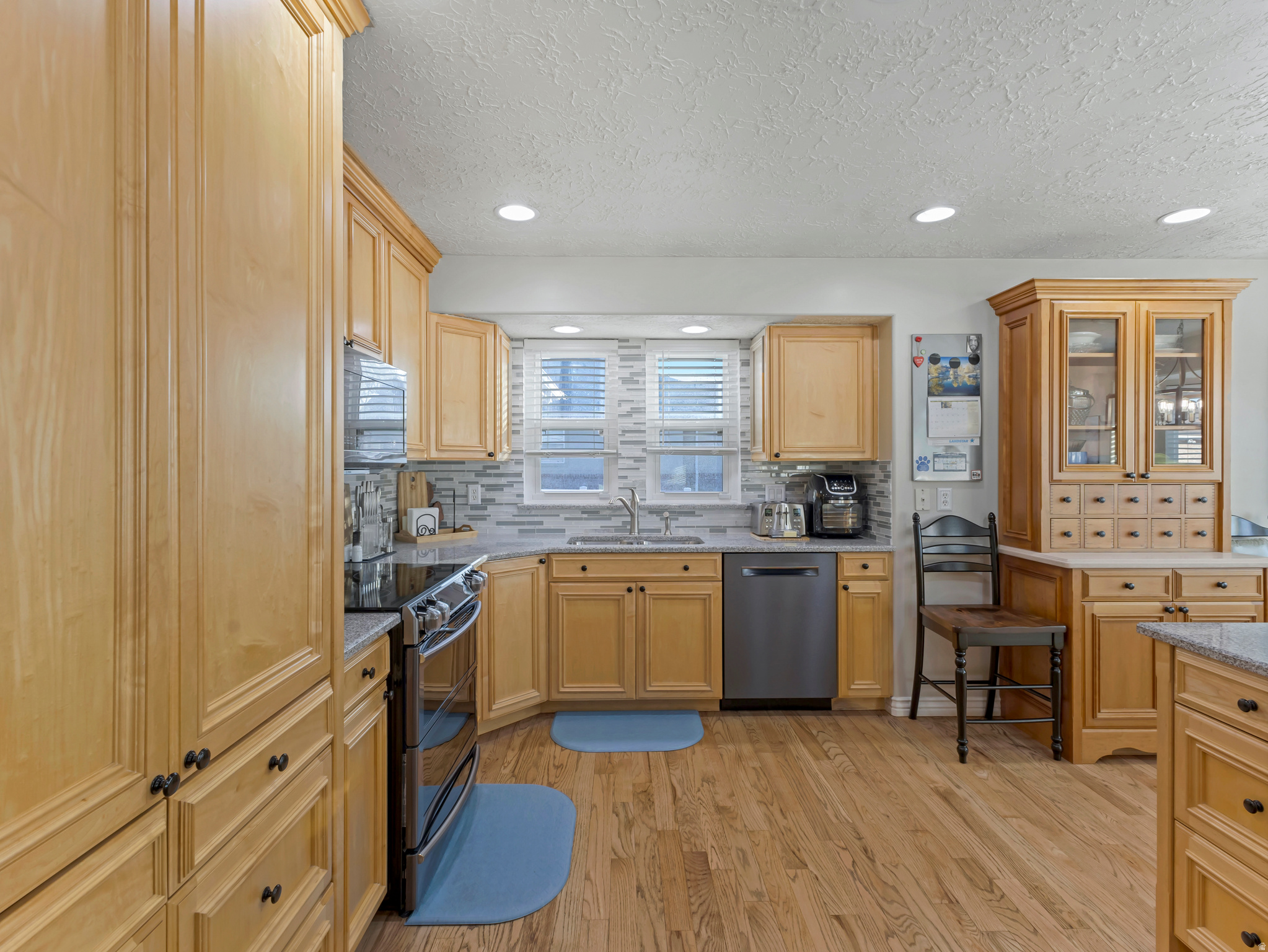 PARKWOOD ESTATES - Residential