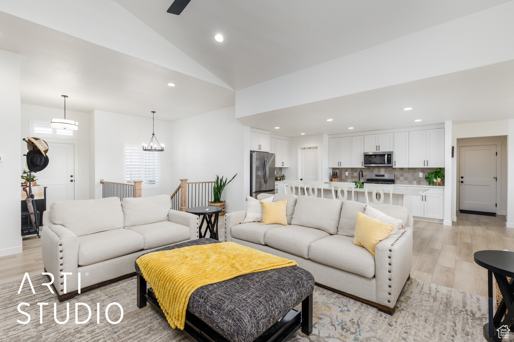 RIVER CROSSING - Residential